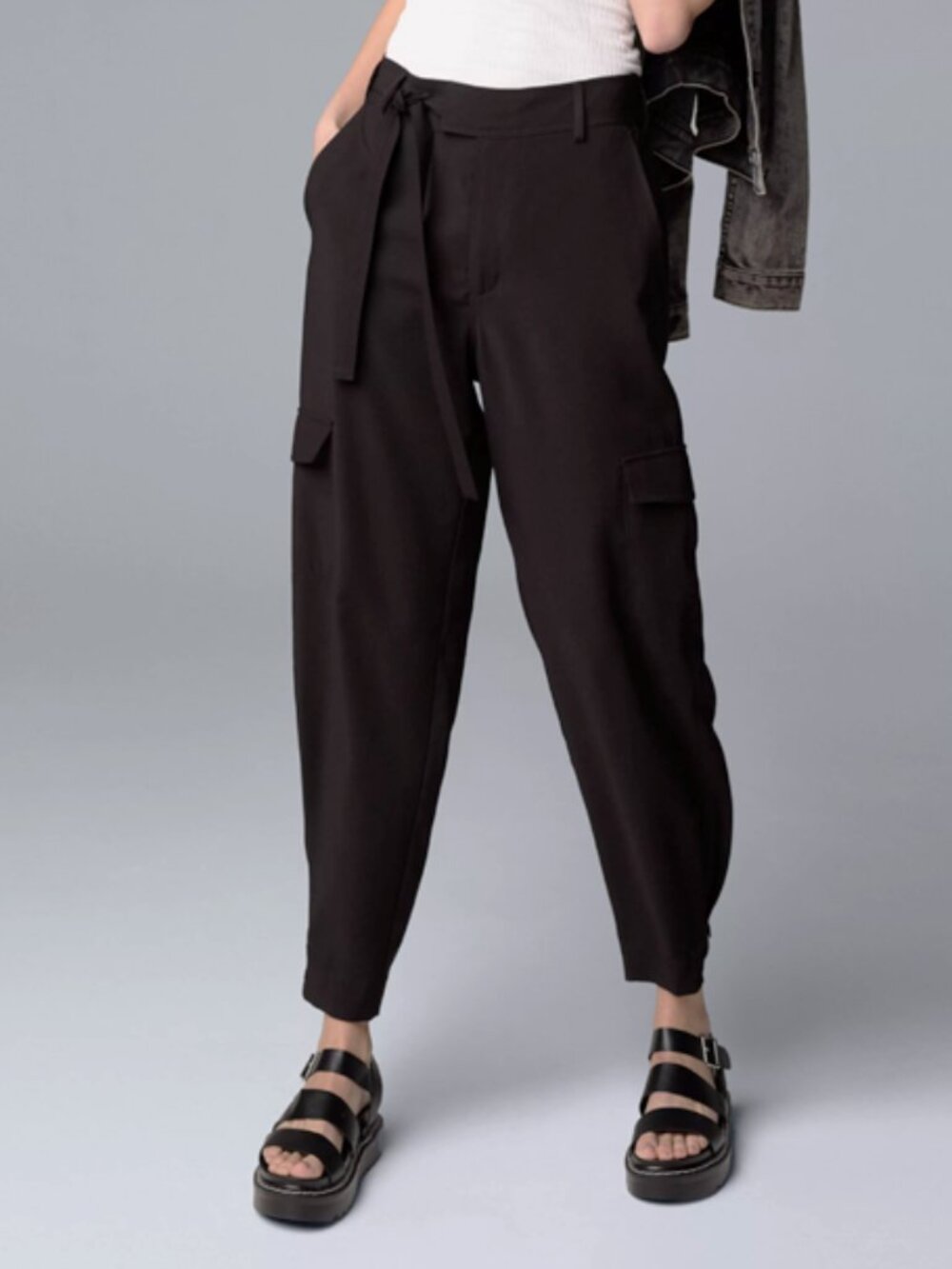 Simply Vera Vera Wang High Rise Cargo Ankle Pants Black L NWT